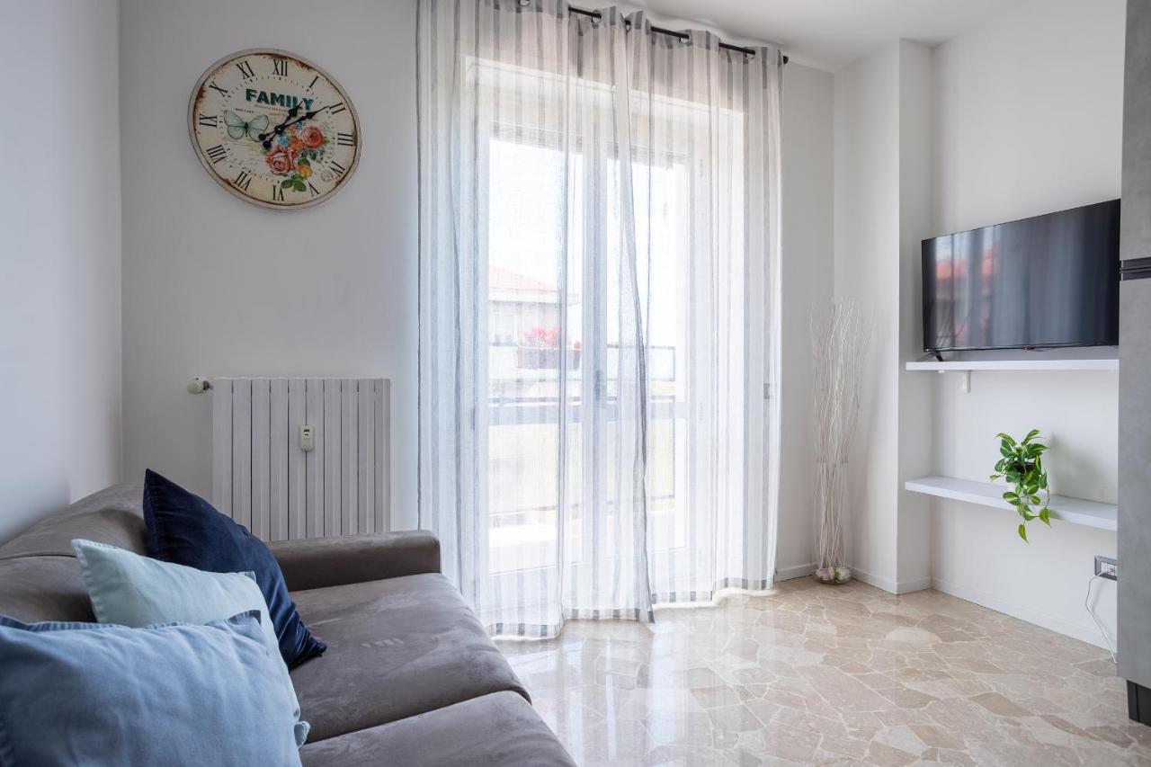 Milano City Apartments - Parking And Comfort - Spacious Apt Up To 8 Pax Экстерьер фото