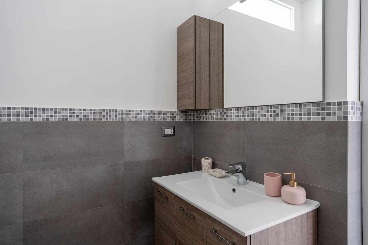 Milano City Apartments - Parking And Comfort - Spacious Apt Up To 8 Pax Экстерьер фото